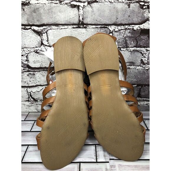 B You Brown Leather Gladiator Back Zipper Flat Sandals Women’s Sz 39EU/8.5M US - Picture 13 of 16